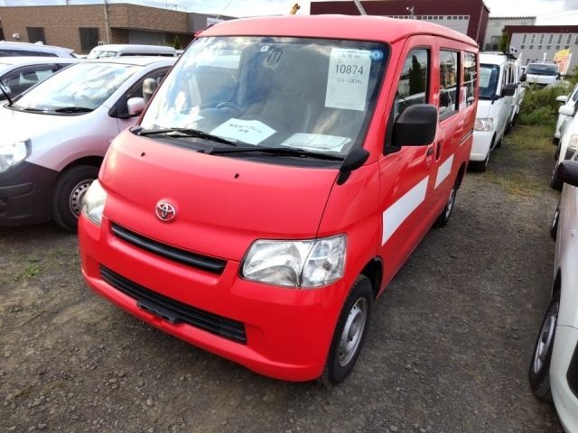 10874 Toyota Lite ace van S412M 2017 г. (LUM Tokyo Nyusatsu)